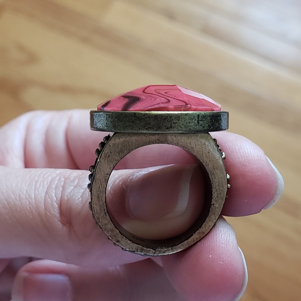 Ring - Picture 5 of 5